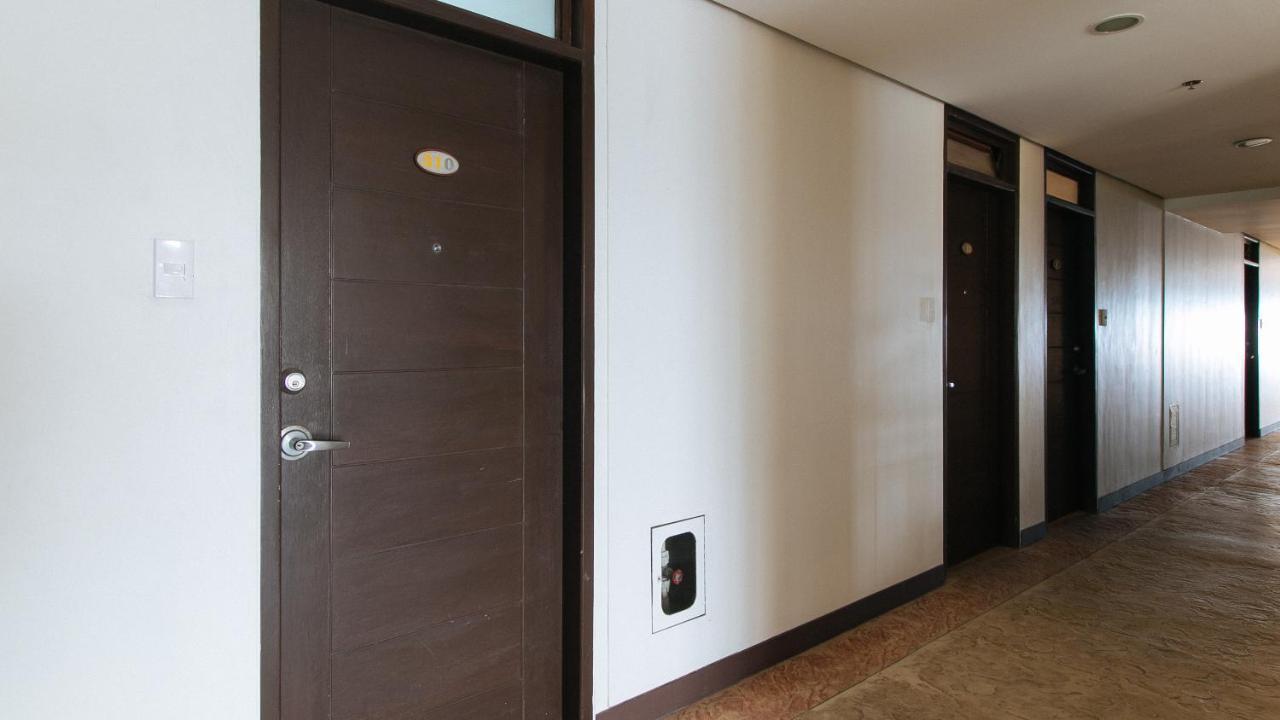 Reddoorz Plus @ Cuarto Verde Staycation Las Piñas 외부 사진