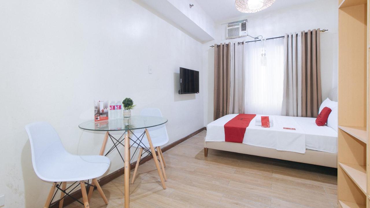Reddoorz Plus @ Cuarto Verde Staycation Las Piñas 외부 사진