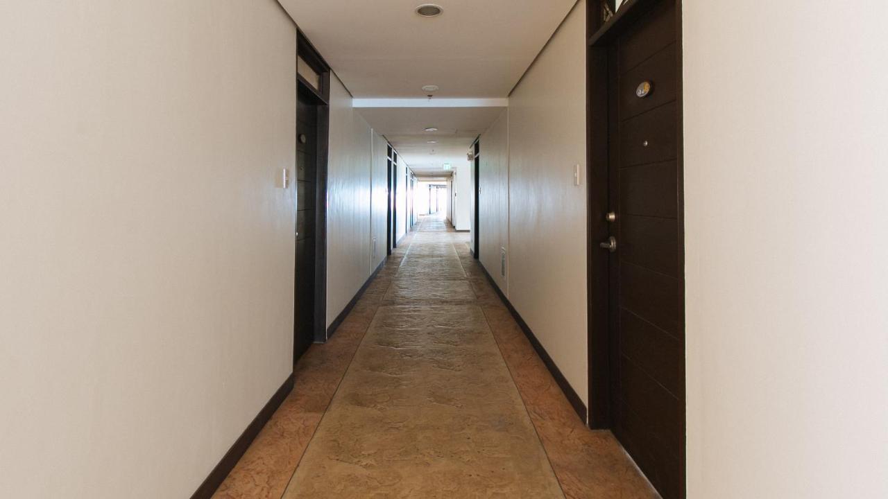 Reddoorz Plus @ Cuarto Verde Staycation Las Piñas 외부 사진
