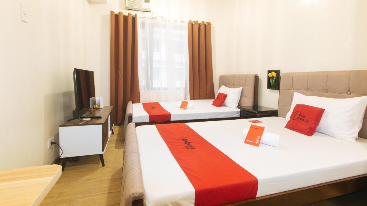 Reddoorz Plus @ Cuarto Verde Staycation Las Piñas 외부 사진