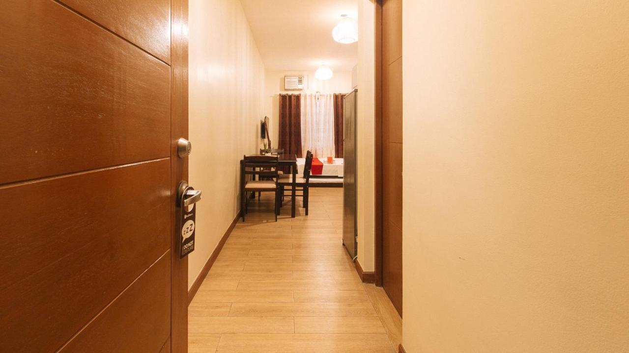 Reddoorz Plus @ Cuarto Verde Staycation Las Piñas 외부 사진