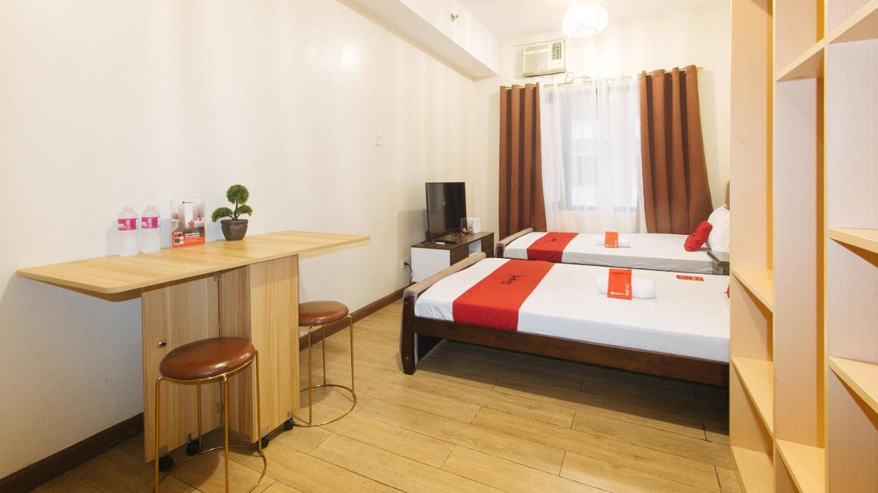 Reddoorz Plus @ Cuarto Verde Staycation Las Piñas 외부 사진