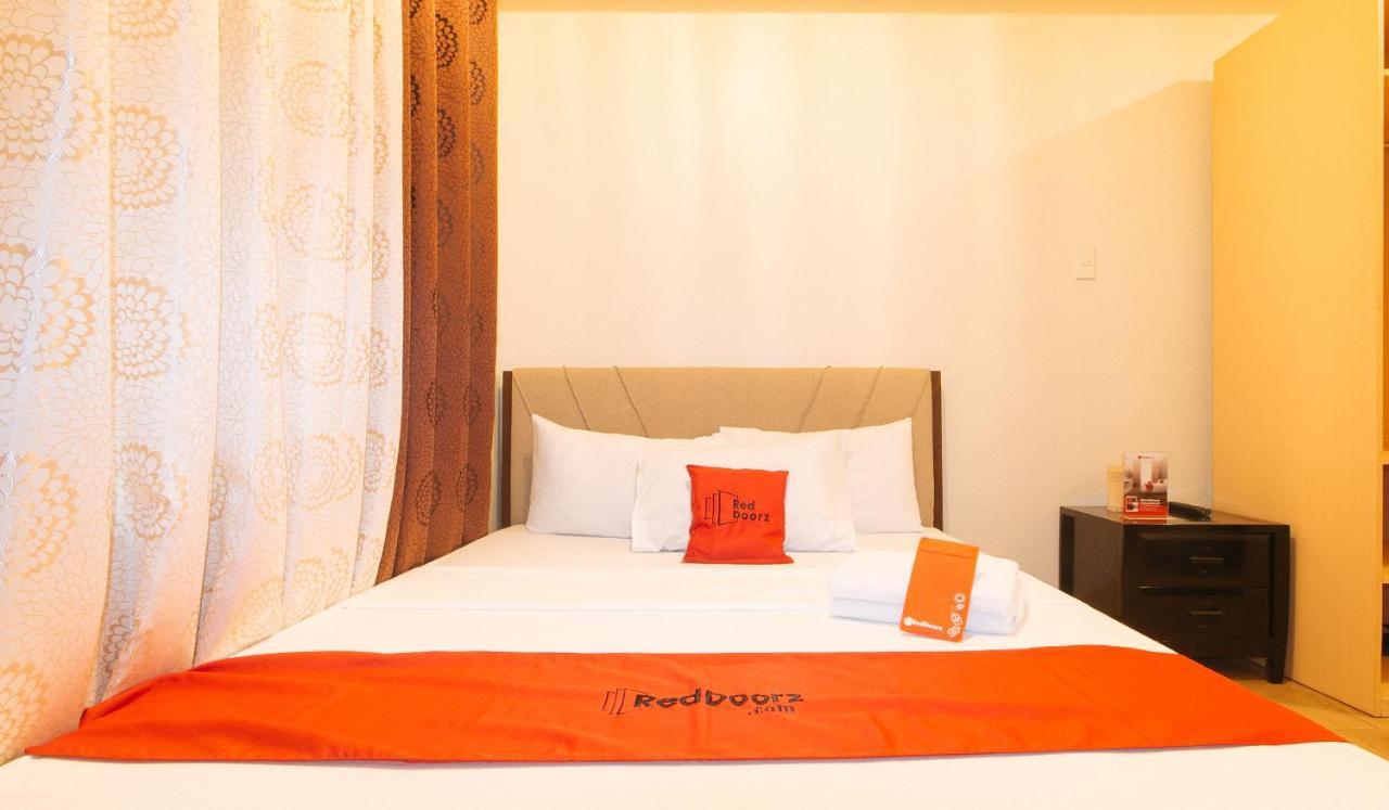 Reddoorz Plus @ Cuarto Verde Staycation Las Piñas 외부 사진