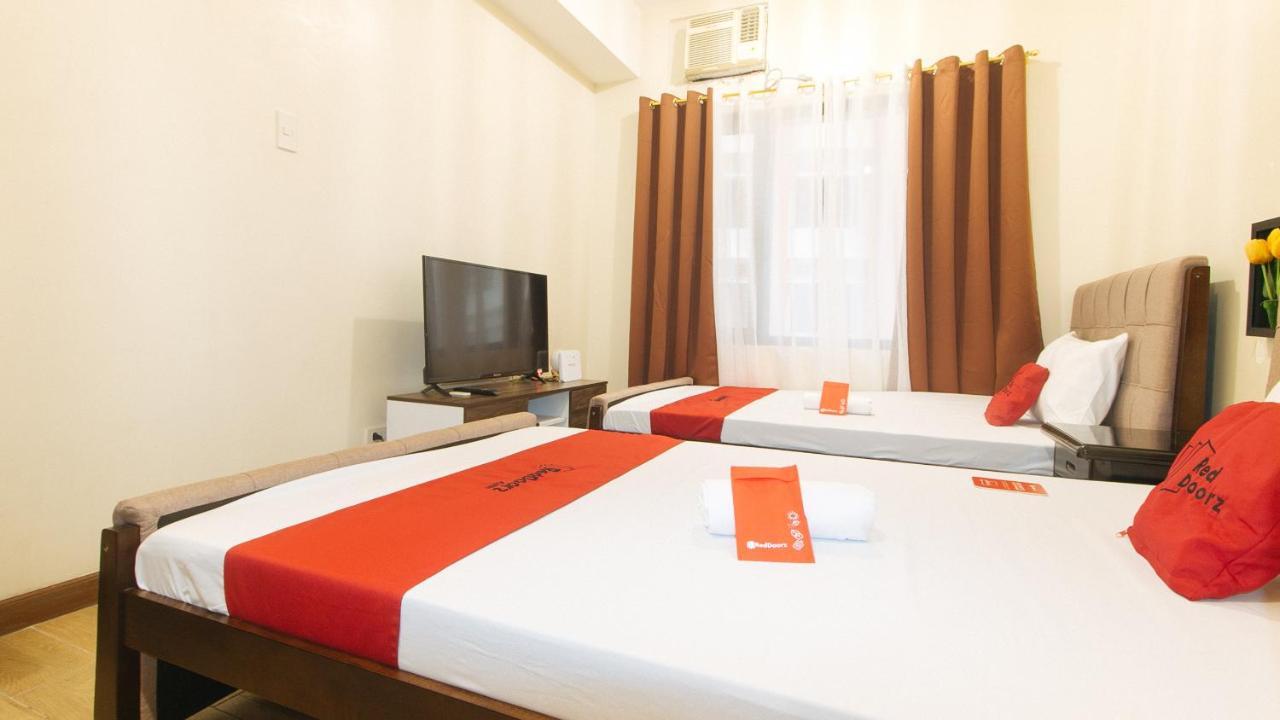 Reddoorz Plus @ Cuarto Verde Staycation Las Piñas 외부 사진