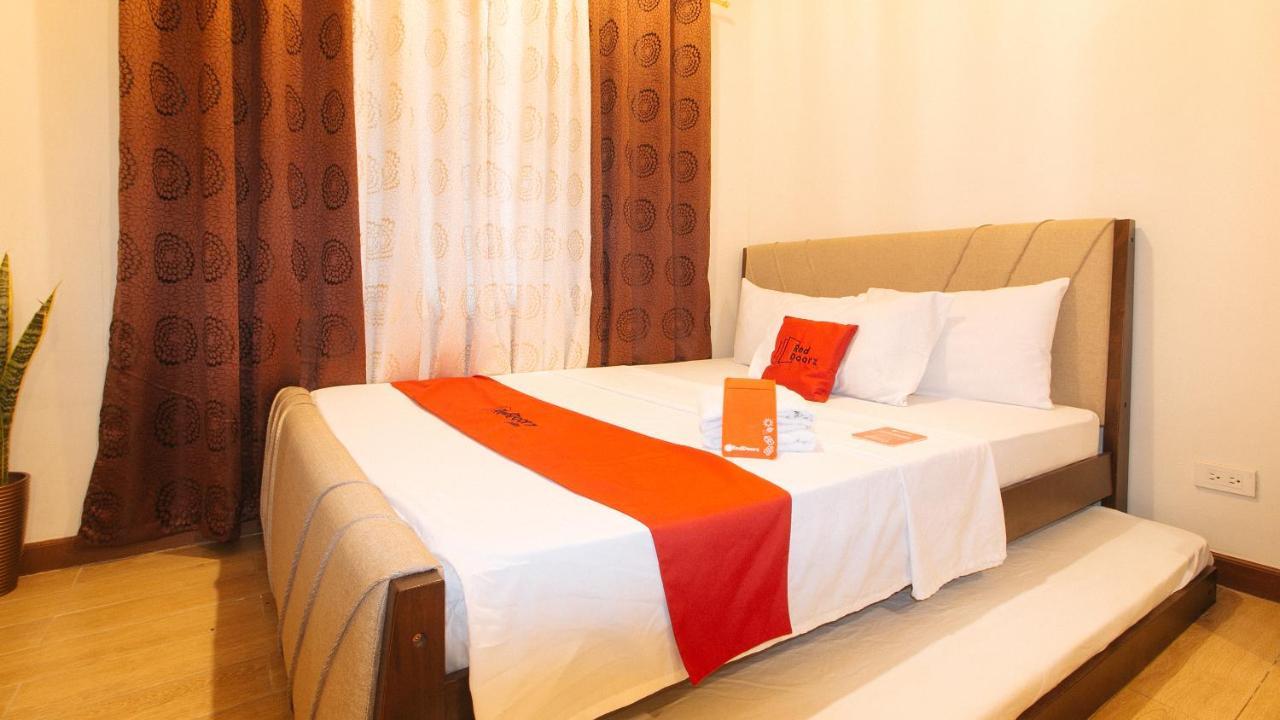 Reddoorz Plus @ Cuarto Verde Staycation Las Piñas 외부 사진